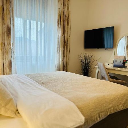 Luxury City Rooms 奥古林 外观 照片